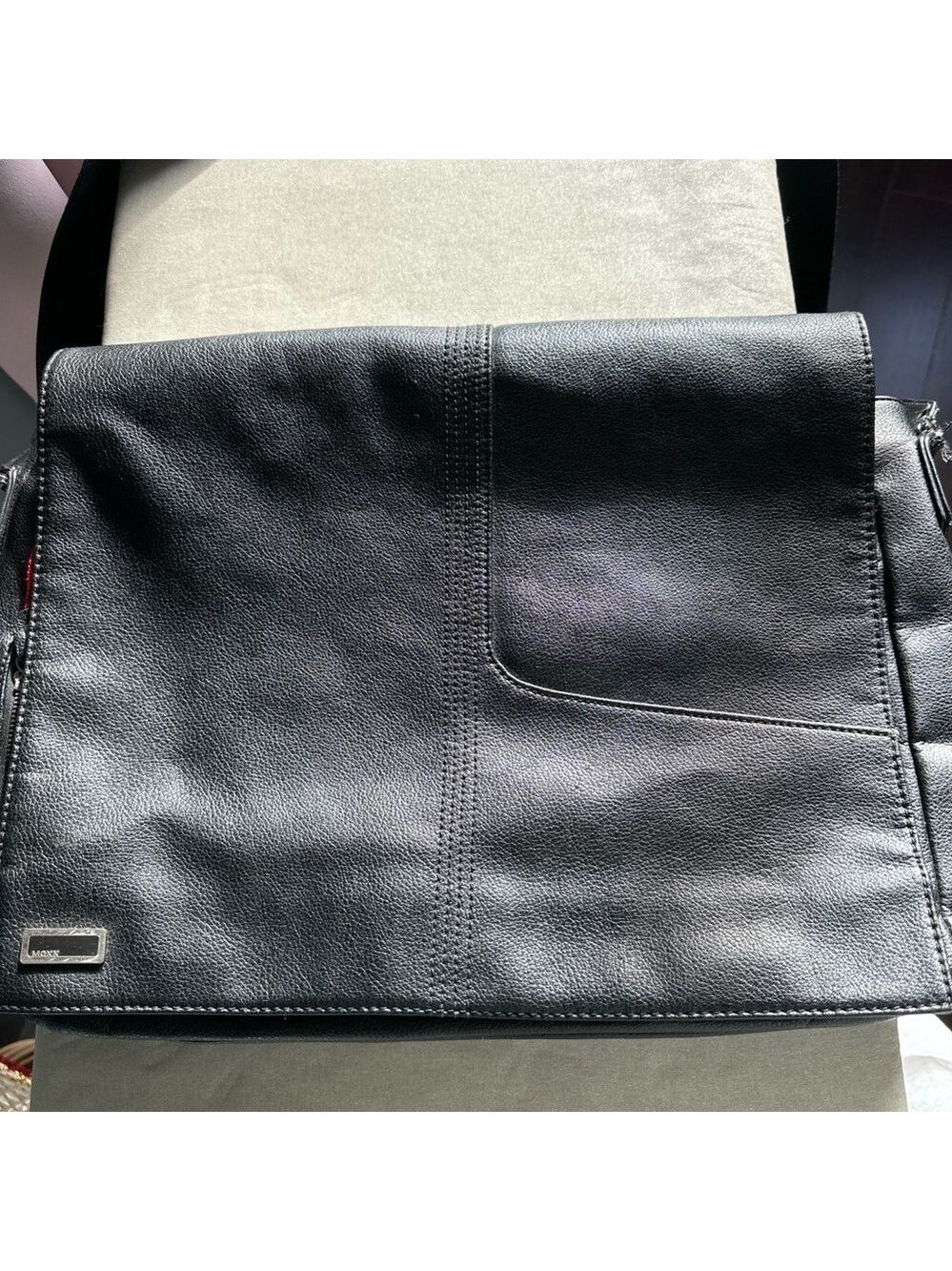 Mexx Black Leather Messenger Bag - Picture 11 of 13